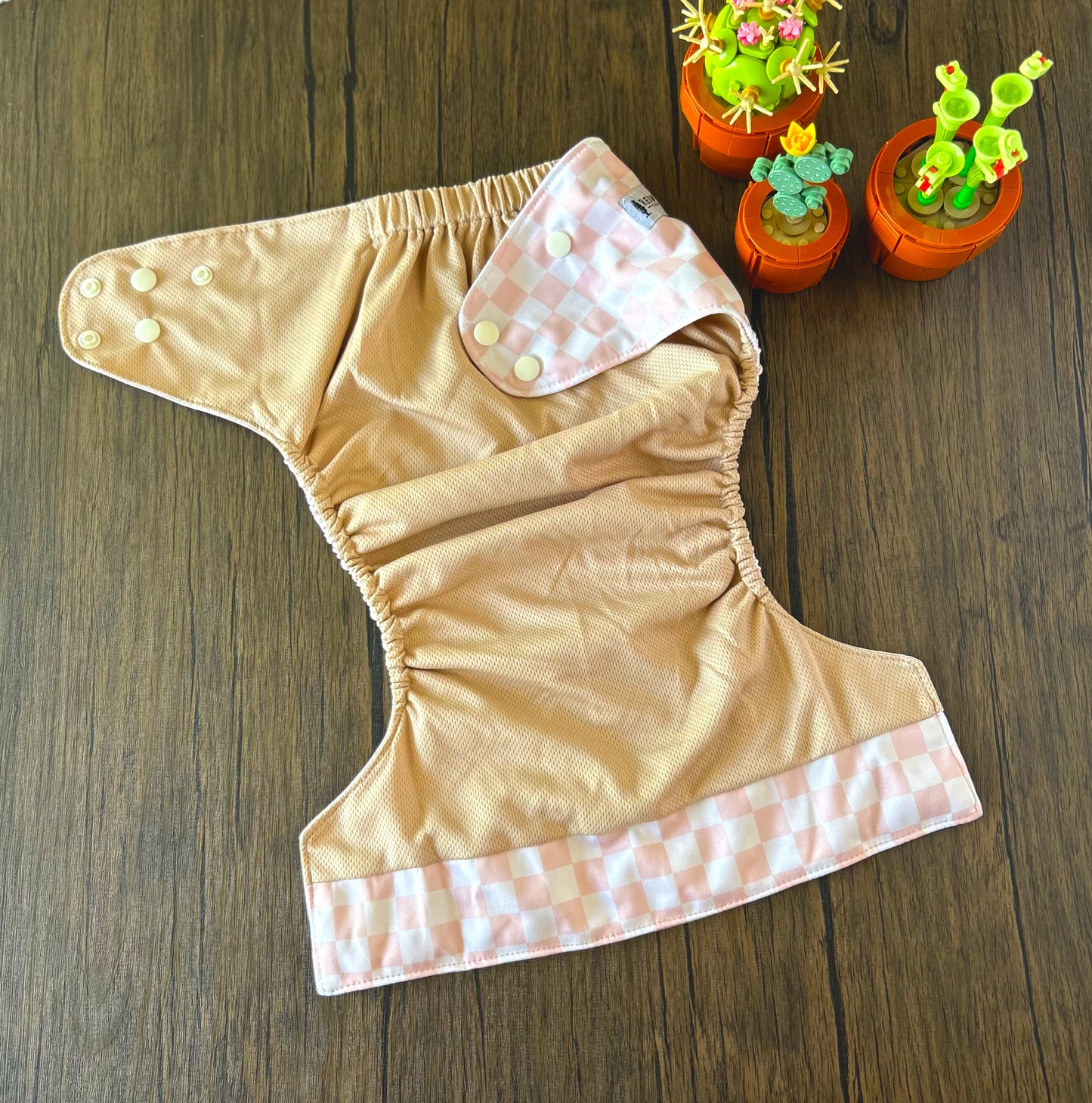 Summer Vacation and Rep-Choice Collections Strawberries and Cream XL