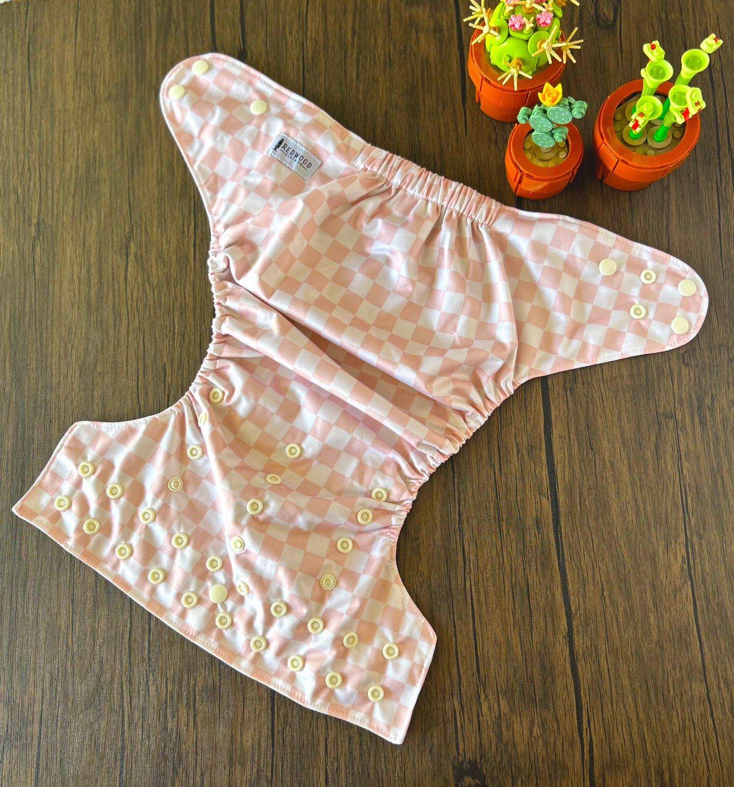Summer Vacation and Rep-Choice Collections Strawberries and Cream XL